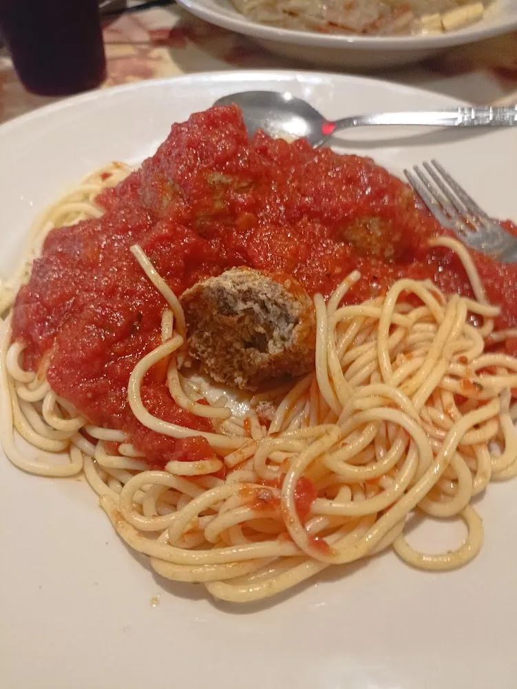 Pasta Con Albondigas